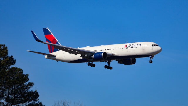 Delta Air Lines Boeing 767-300ER N178DZ approaching Atlanta in 2024